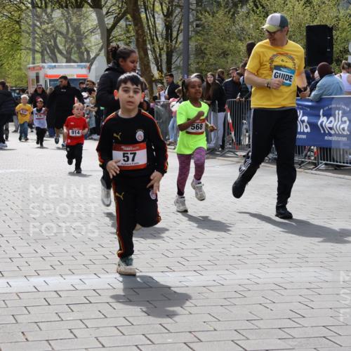 12.04.2026 - 45. Internationalen Wilhelmsburger Insellauf Strokosch-Dieckow http://msf.ph/oto/9491280 12.04.2026 14:10:56 Ziel 643, 1514, 1526, 700, 707, 727, 57, 728, 584, 568, 914 meine-sportfotos.de