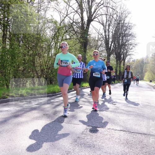 12.04.2026 - 45. Internationalen Wilhelmsburger Insellauf Yannick Fuchs http://msf.ph/oto/9491517 12.04.2026 10:41:58 Laufen 2795, 2958, 2600, 750 meine-sportfotos.de