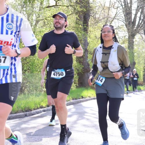 12.04.2026 - 45. Internationalen Wilhelmsburger Insellauf Yannick Fuchs http://msf.ph/oto/9491526 12.04.2026 10:42:00 Laufen 2957, 4750, 614 meine-sportfotos.de