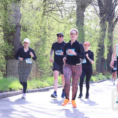 12.04.2026 - 45. Internationalen Wilhelmsburger Insellauf Yannick Fuchs http://msf.ph/oto/9491544 12.04.2026 10:42:04 Laufen 00, 2701, 4802, 4801, 5544, 2399, 500 meine-sportfotos.de