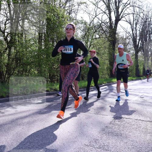 12.04.2026 - 45. Internationalen Wilhelmsburger Insellauf Yannick Fuchs http://msf.ph/oto/9491562 12.04.2026 10:42:07 Laufen 3918, 239 meine-sportfotos.de