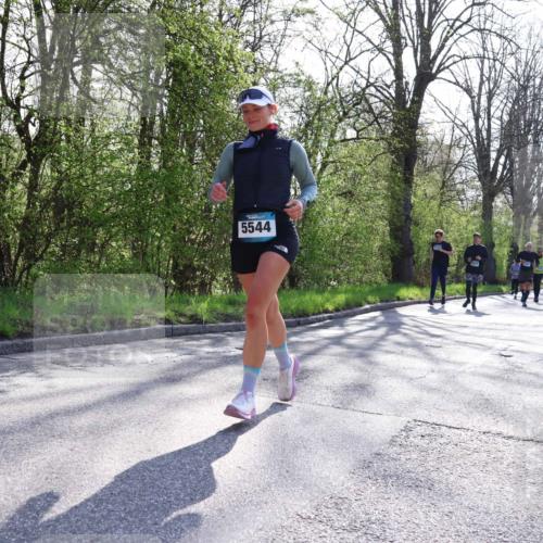 12.04.2026 - 45. Internationalen Wilhelmsburger Insellauf Yannick Fuchs http://msf.ph/oto/9491597 12.04.2026 10:42:14 Laufen 5544 meine-sportfotos.de