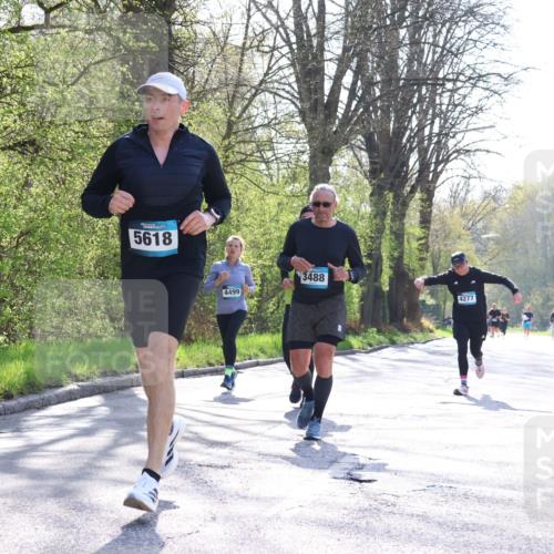 12.04.2026 - 45. Internationalen Wilhelmsburger Insellauf Yannick Fuchs http://msf.ph/oto/9491611 12.04.2026 10:42:17 Laufen 5618, 4499, 3488, 4277 meine-sportfotos.de