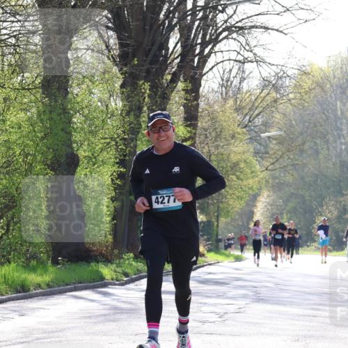 12.04.2026 - 45. Internationalen Wilhelmsburger Insellauf Yannick Fuchs http://msf.ph/oto/9491617 12.04.2026 10:42:19 Laufen 4277 meine-sportfotos.de