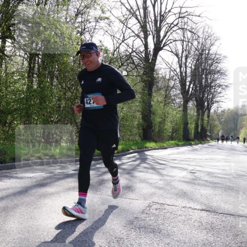 12.04.2026 - 45. Internationalen Wilhelmsburger Insellauf Yannick Fuchs http://msf.ph/oto/9491636 12.04.2026 10:42:22 Laufen 427 meine-sportfotos.de