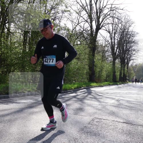 12.04.2026 - 45. Internationalen Wilhelmsburger Insellauf Yannick Fuchs http://msf.ph/oto/9491637 12.04.2026 10:42:22 Laufen 4277 meine-sportfotos.de