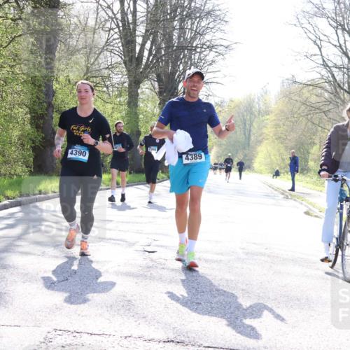12.04.2026 - 45. Internationalen Wilhelmsburger Insellauf Yannick Fuchs http://msf.ph/oto/9491672 12.04.2026 10:42:42 Laufen 4390, 5612, 2368, 4389 meine-sportfotos.de