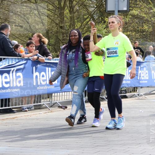 12.04.2026 - 45. Internationalen Wilhelmsburger Insellauf Strokosch-Dieckow http://msf.ph/oto/9491688 12.04.2026 14:56:52 Ziel  meine-sportfotos.de