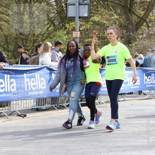 12.04.2026 - 45. Internationalen Wilhelmsburger Insellauf Strokosch-Dieckow http://msf.ph/oto/9491719 12.04.2026 14:56:51 Ziel  meine-sportfotos.de