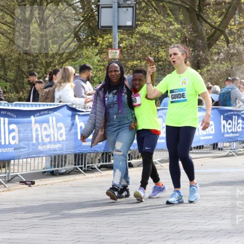 12.04.2026 - 45. Internationalen Wilhelmsburger Insellauf Strokosch-Dieckow http://msf.ph/oto/9491727 12.04.2026 14:56:51 Ziel  meine-sportfotos.de