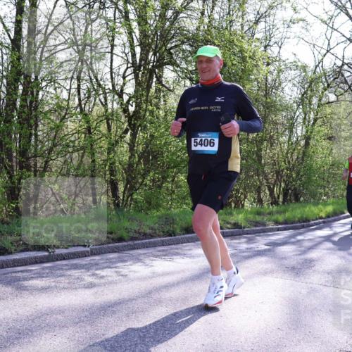 12.04.2026 - 45. Internationalen Wilhelmsburger Insellauf Yannick Fuchs http://msf.ph/oto/9491752 12.04.2026 10:42:55 Laufen 1, 2015, 5406, 4298 meine-sportfotos.de