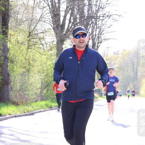 12.04.2026 - 45. Internationalen Wilhelmsburger Insellauf Yannick Fuchs http://msf.ph/oto/9491771 12.04.2026 10:43:00 Laufen 2821 meine-sportfotos.de