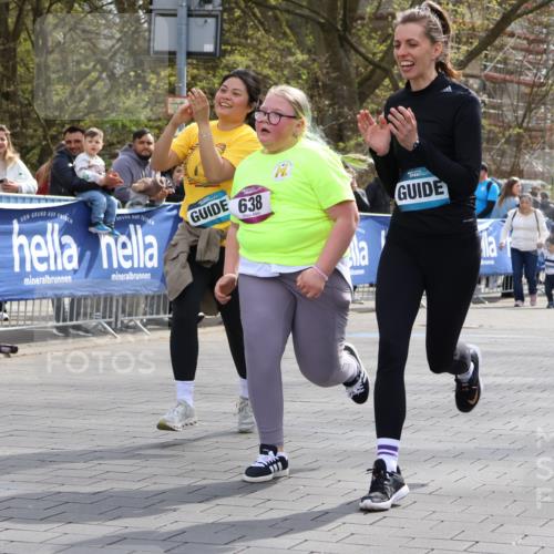 12.04.2026 - 45. Internationalen Wilhelmsburger Insellauf Strokosch-Dieckow http://msf.ph/oto/9491808 12.04.2026 14:55:17 Ziel 638 meine-sportfotos.de
