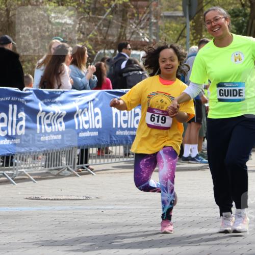 12.04.2026 - 45. Internationalen Wilhelmsburger Insellauf Strokosch-Dieckow http://msf.ph/oto/9491935 12.04.2026 14:54:04 Ziel 619 meine-sportfotos.de