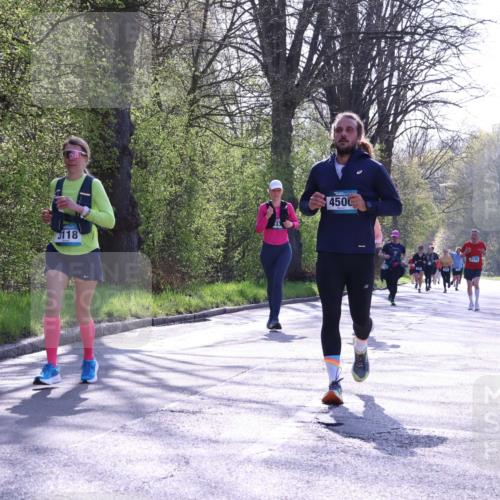 12.04.2026 - 45. Internationalen Wilhelmsburger Insellauf Yannick Fuchs http://msf.ph/oto/9491961 12.04.2026 10:43:32 Laufen 3118, 4500, 3175 meine-sportfotos.de
