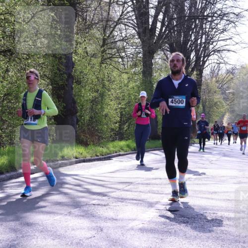 12.04.2026 - 45. Internationalen Wilhelmsburger Insellauf Yannick Fuchs http://msf.ph/oto/9491962 12.04.2026 10:43:32 Laufen 4500, 3175 meine-sportfotos.de