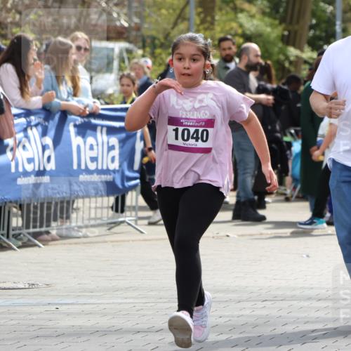 12.04.2026 - 45. Internationalen Wilhelmsburger Insellauf Strokosch-Dieckow http://msf.ph/oto/9491980 12.04.2026 14:52:55 Ziel 1040, 509 meine-sportfotos.de