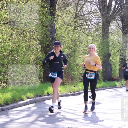 12.04.2026 - 45. Internationalen Wilhelmsburger Insellauf Yannick Fuchs http://msf.ph/oto/9492045 12.04.2026 10:43:44 Laufen 3396, 3580, 2324, 4131 meine-sportfotos.de