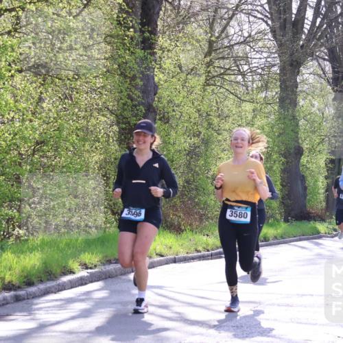 12.04.2026 - 45. Internationalen Wilhelmsburger Insellauf Yannick Fuchs http://msf.ph/oto/9492047 12.04.2026 10:43:44 Laufen 3580, 3396, 2324, 4131, 5822 meine-sportfotos.de