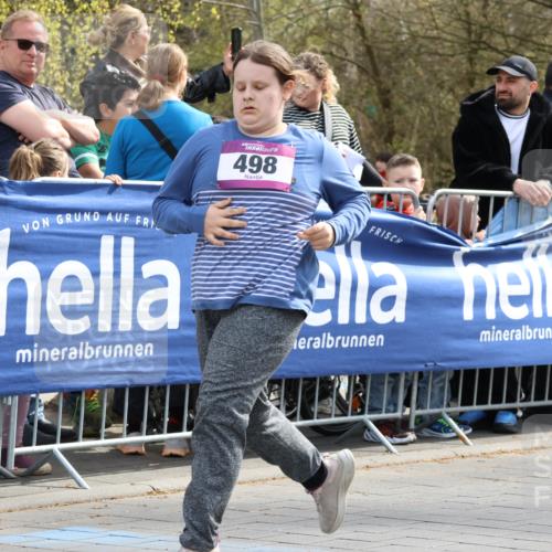 12.04.2026 - 45. Internationalen Wilhelmsburger Insellauf Strokosch-Dieckow http://msf.ph/oto/9492073 12.04.2026 14:52:22 Ziel 570, 354, 507, 498 meine-sportfotos.de