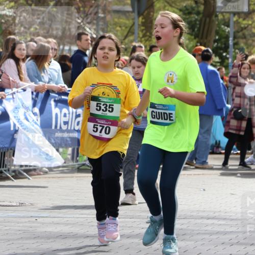 12.04.2026 - 45. Internationalen Wilhelmsburger Insellauf Strokosch-Dieckow http://msf.ph/oto/9492110 12.04.2026 14:52:17 Ziel 349, 581, 570, 354, 507, 498 meine-sportfotos.de