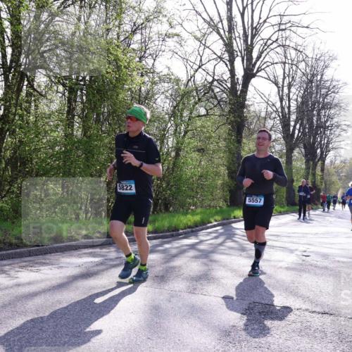 12.04.2026 - 45. Internationalen Wilhelmsburger Insellauf Yannick Fuchs http://msf.ph/oto/9492112 12.04.2026 10:43:54 Laufen 5822, 5557 meine-sportfotos.de