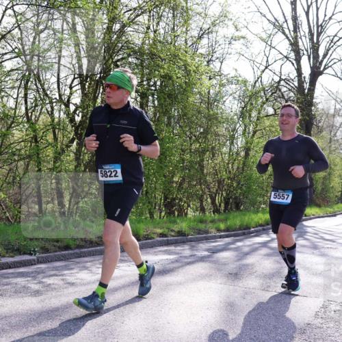 12.04.2026 - 45. Internationalen Wilhelmsburger Insellauf Yannick Fuchs http://msf.ph/oto/9492116 12.04.2026 10:43:54 Laufen 5822, 5557 meine-sportfotos.de