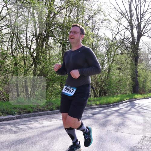 12.04.2026 - 45. Internationalen Wilhelmsburger Insellauf Yannick Fuchs http://msf.ph/oto/9492122 12.04.2026 10:43:55 Laufen 5557 meine-sportfotos.de