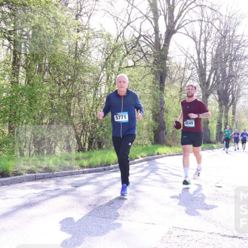 12.04.2026 - 45. Internationalen Wilhelmsburger Insellauf Yannick Fuchs http://msf.ph/oto/9492148 12.04.2026 10:43:59 Laufen 5771, 4549 meine-sportfotos.de