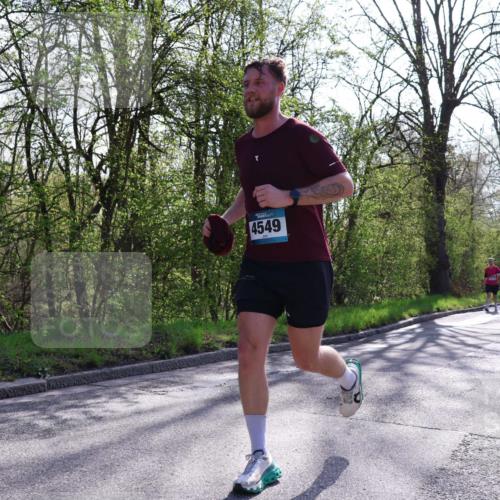 12.04.2026 - 45. Internationalen Wilhelmsburger Insellauf Yannick Fuchs http://msf.ph/oto/9492159 12.04.2026 10:44:00 Laufen 4549 meine-sportfotos.de