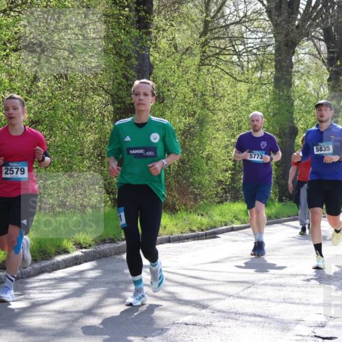 12.04.2026 - 45. Internationalen Wilhelmsburger Insellauf Yannick Fuchs http://msf.ph/oto/9492182 12.04.2026 10:44:04 Laufen 2579, 5835, 5773, 1224, 7133 meine-sportfotos.de