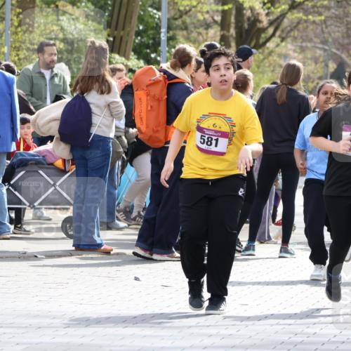 12.04.2026 - 45. Internationalen Wilhelmsburger Insellauf Strokosch-Dieckow http://msf.ph/oto/9492231 12.04.2026 14:52:05 Ziel 114, 341 meine-sportfotos.de