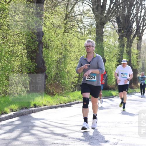 12.04.2026 - 45. Internationalen Wilhelmsburger Insellauf Yannick Fuchs http://msf.ph/oto/9492237 12.04.2026 10:44:13 Laufen 3224, 2133, 4714 meine-sportfotos.de