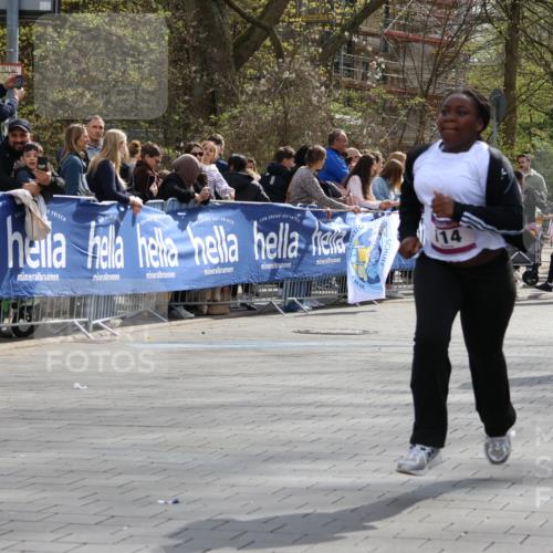 12.04.2026 - 45. Internationalen Wilhelmsburger Insellauf Strokosch-Dieckow http://msf.ph/oto/9492288 12.04.2026 14:51:59 Ziel 520, 350, 892, 490, 114, 341 meine-sportfotos.de