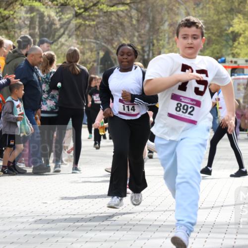 12.04.2026 - 45. Internationalen Wilhelmsburger Insellauf Strokosch-Dieckow http://msf.ph/oto/9492295 12.04.2026 14:51:57 Ziel 520, 350, 892, 490, 114, 341 meine-sportfotos.de