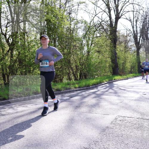 12.04.2026 - 45. Internationalen Wilhelmsburger Insellauf Yannick Fuchs http://msf.ph/oto/9492374 12.04.2026 10:44:35 Laufen 3916 meine-sportfotos.de