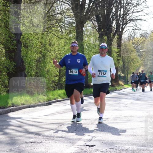 12.04.2026 - 45. Internationalen Wilhelmsburger Insellauf Yannick Fuchs http://msf.ph/oto/9492378 12.04.2026 10:44:37 Laufen 2913, 2912 meine-sportfotos.de