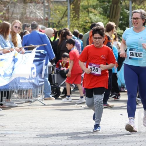 12.04.2026 - 45. Internationalen Wilhelmsburger Insellauf Strokosch-Dieckow http://msf.ph/oto/9492380 12.04.2026 14:51:49 Ziel 394 meine-sportfotos.de