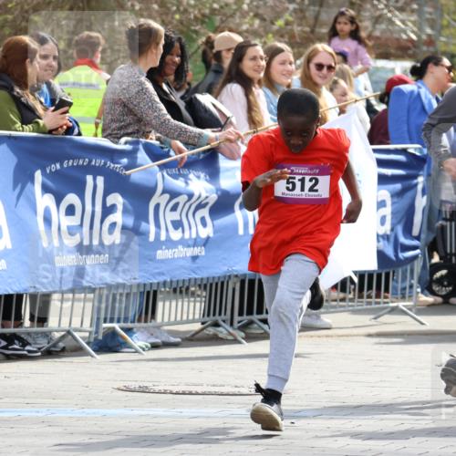 12.04.2026 - 45. Internationalen Wilhelmsburger Insellauf Strokosch-Dieckow http://msf.ph/oto/9492399 12.04.2026 14:51:40 Ziel 342, 505, 891, 512, 394 meine-sportfotos.de