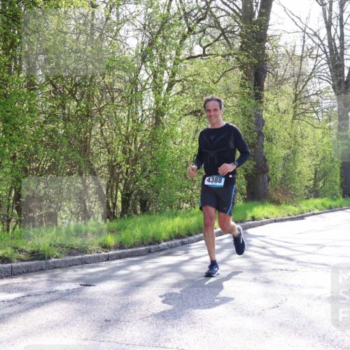 12.04.2026 - 45. Internationalen Wilhelmsburger Insellauf Yannick Fuchs http://msf.ph/oto/9492405 12.04.2026 10:44:40 Laufen 4388 meine-sportfotos.de