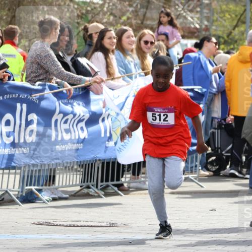 12.04.2026 - 45. Internationalen Wilhelmsburger Insellauf Strokosch-Dieckow http://msf.ph/oto/9492411 12.04.2026 14:51:40 Ziel 342, 505, 891, 512, 394 meine-sportfotos.de