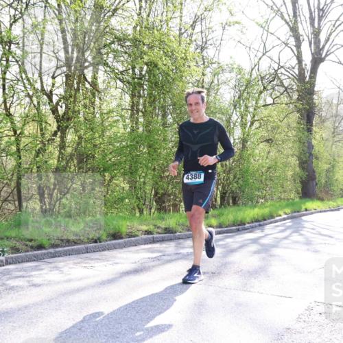 12.04.2026 - 45. Internationalen Wilhelmsburger Insellauf Yannick Fuchs http://msf.ph/oto/9492415 12.04.2026 10:44:42 Laufen 4388 meine-sportfotos.de