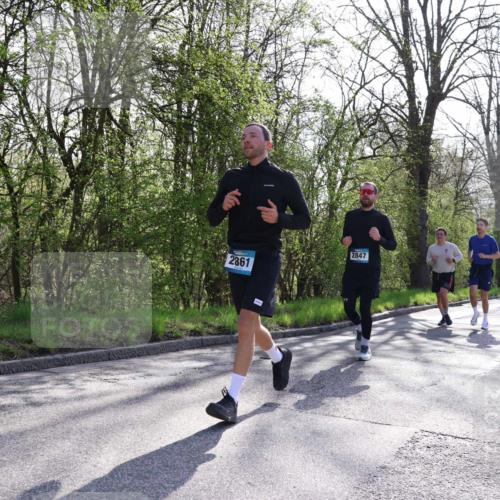 12.04.2026 - 45. Internationalen Wilhelmsburger Insellauf Yannick Fuchs http://msf.ph/oto/9492478 12.04.2026 10:44:55 Laufen 2861, 2847 meine-sportfotos.de