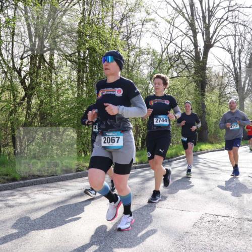 12.04.2026 - 45. Internationalen Wilhelmsburger Insellauf Yannick Fuchs http://msf.ph/oto/9492552 12.04.2026 10:45:05 Laufen 2067, 2744, 4717 meine-sportfotos.de