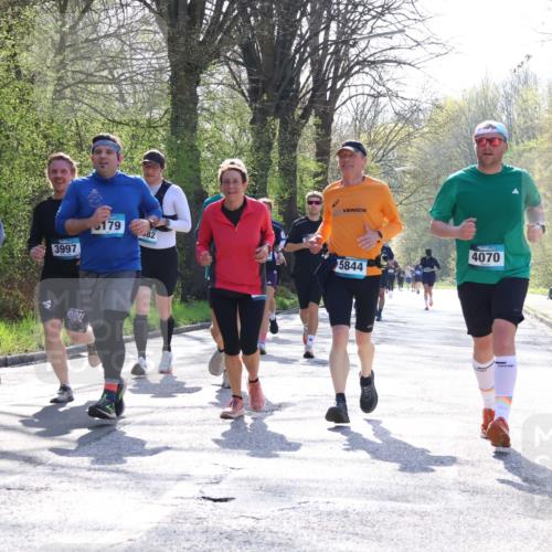12.04.2026 - 45. Internationalen Wilhelmsburger Insellauf Yannick Fuchs http://msf.ph/oto/9492582 12.04.2026 10:45:11 Laufen 2818, 3997, 179, 82, 5844, 4070 meine-sportfotos.de