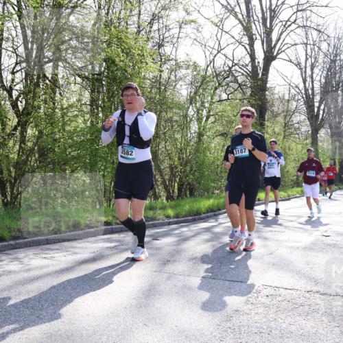 12.04.2026 - 45. Internationalen Wilhelmsburger Insellauf Yannick Fuchs http://msf.ph/oto/9492621 12.04.2026 10:45:16 Laufen 3582, 3187, 5352, 5319 meine-sportfotos.de