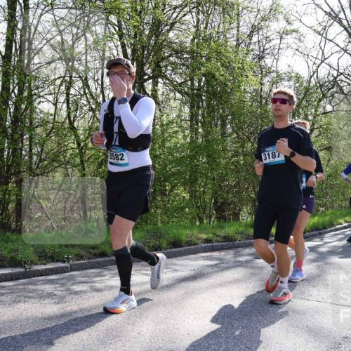 12.04.2026 - 45. Internationalen Wilhelmsburger Insellauf Yannick Fuchs http://msf.ph/oto/9492626 12.04.2026 10:45:17 Laufen 3582, 3187, 5352, 531 meine-sportfotos.de