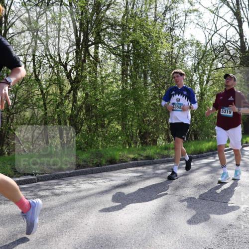 12.04.2026 - 45. Internationalen Wilhelmsburger Insellauf Yannick Fuchs http://msf.ph/oto/9492637 12.04.2026 10:45:18 Laufen 3059, 5352, 5319 meine-sportfotos.de