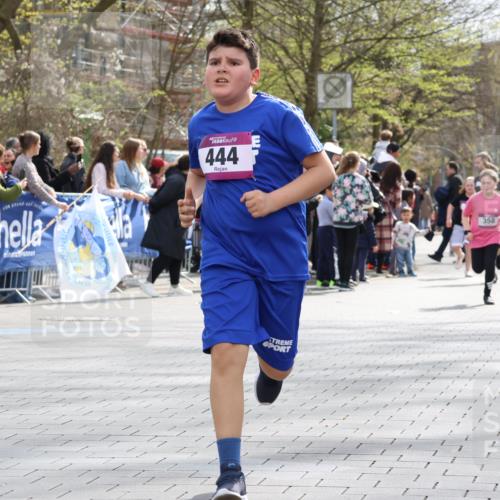 12.04.2026 - 45. Internationalen Wilhelmsburger Insellauf Strokosch-Dieckow http://msf.ph/oto/9492660 12.04.2026 14:51:13 Ziel 1843, 380, 435, 1051, 544, 444, 868, 852, 358, 1072 meine-sportfotos.de