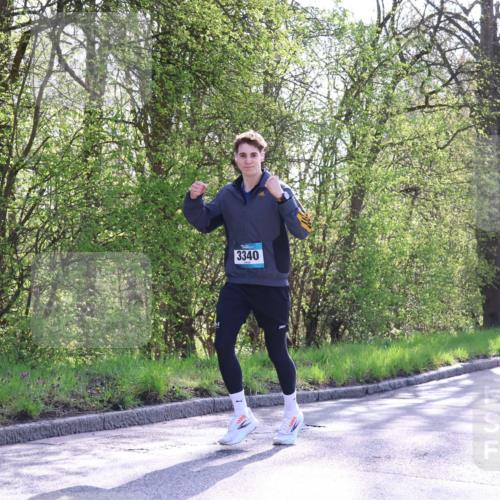 12.04.2026 - 45. Internationalen Wilhelmsburger Insellauf Yannick Fuchs http://msf.ph/oto/9492713 12.04.2026 10:45:37 Laufen 3340 meine-sportfotos.de